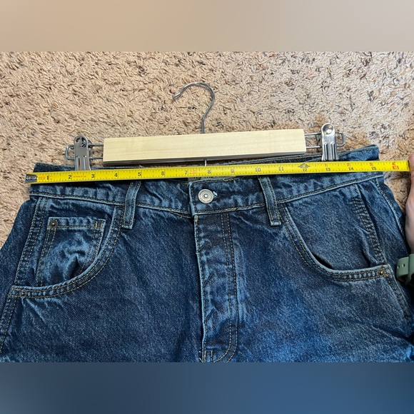 We The Free Good Luck Mid Rise Barrel Jeans Size 27 Dark Wash - Picture 10 of 14